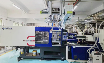 The corresponding tonnage and application categories of injection molding machines.