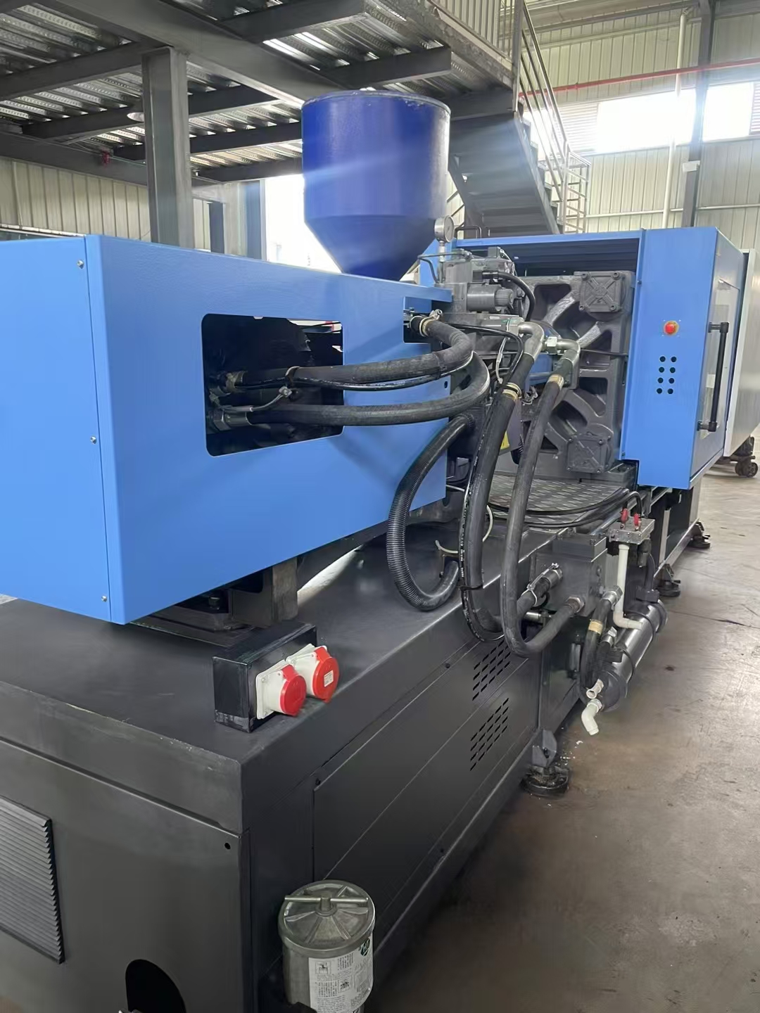 Haitian ma250T plastic injection molding machine