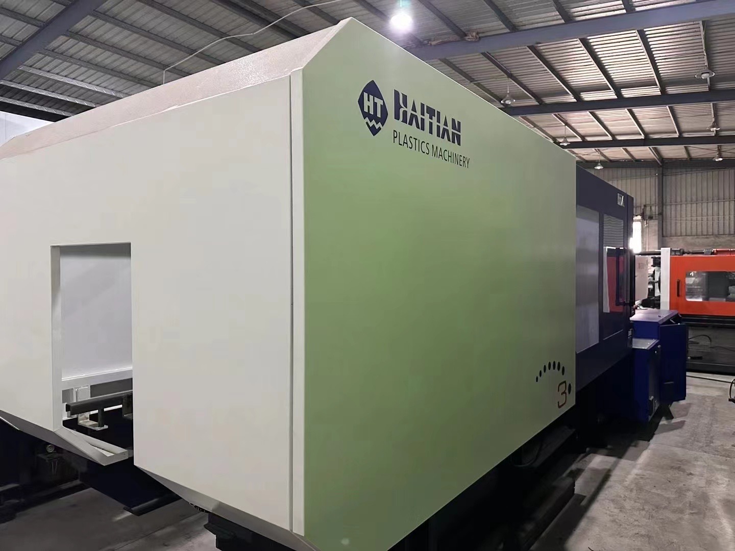 03T plastic injection molding machine